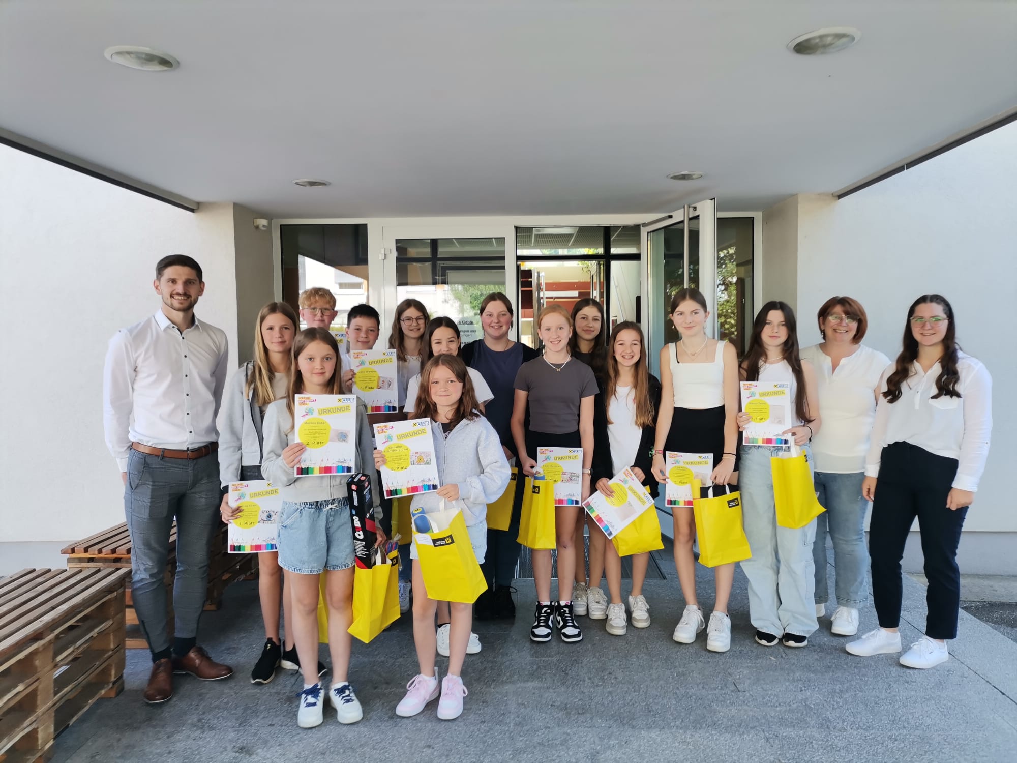 Read more about the article Raika Zeichenwettbewerb