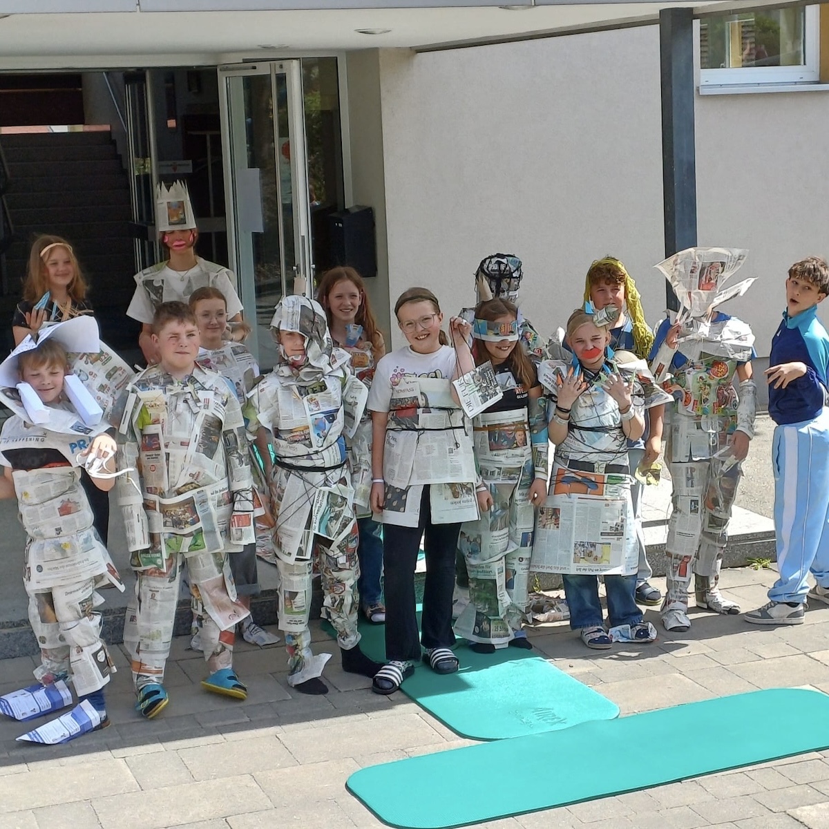 You are currently viewing Projektwoche: Weltbuchtag, Medienprojekt & Gedenken Begehen